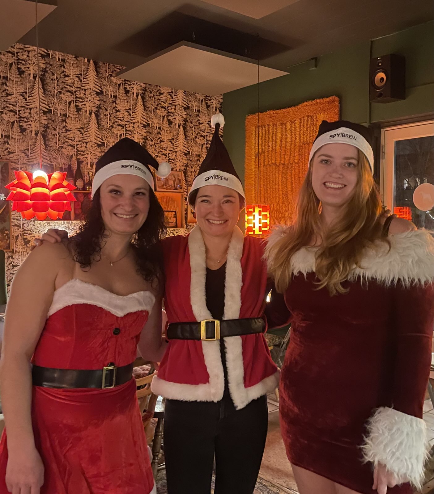 Øl & flæsk på Hundebadet 6/12 kl 18:00-24:00